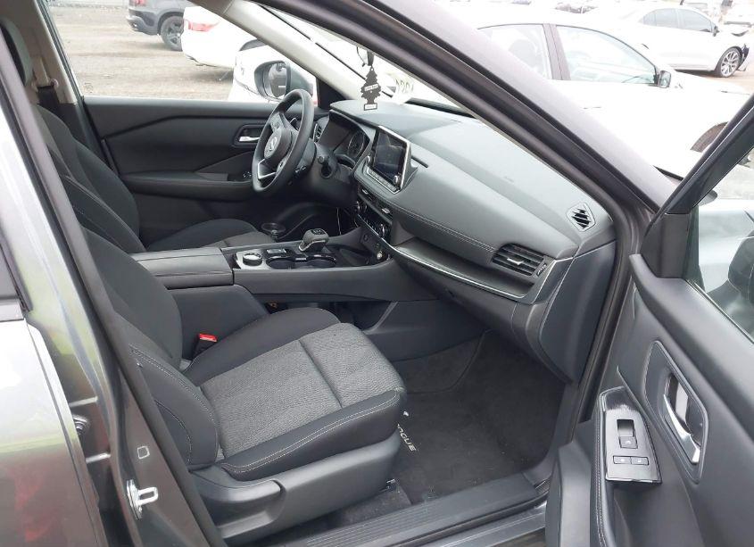 Photo 5 of 2024 Nissan Rogue SV INTELLIGENT AWD (VIN 5N1BT3BB7RC699375)