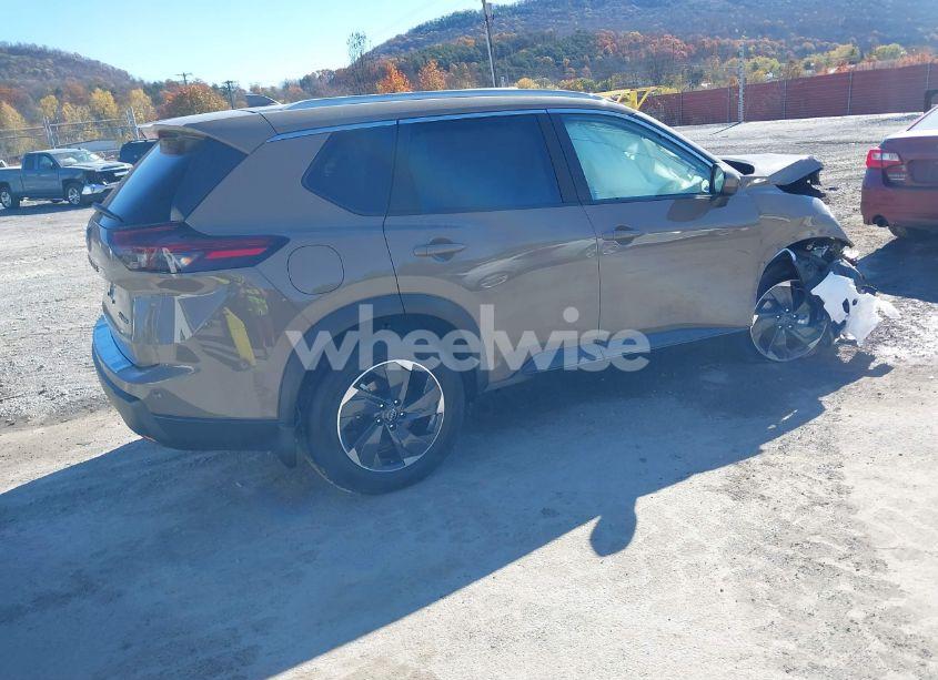 Photo 4 of 2024 Nissan Rogue SV INTELLIGENT AWD (VIN 5N1BT3BB7RC750101)