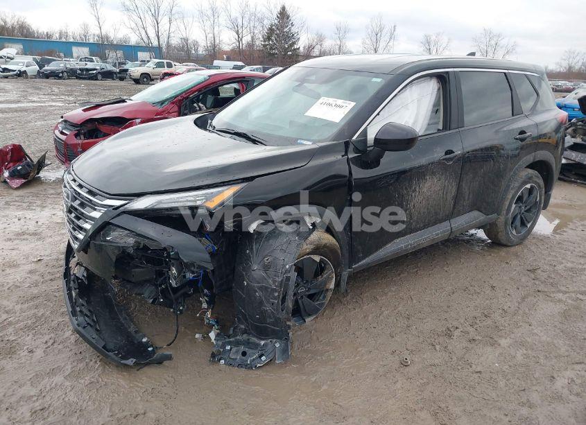 Photo 2 of 2024 Nissan Rogue SV INTELLIGENT AWD (VIN 5N1BT3BB7RC756786)
