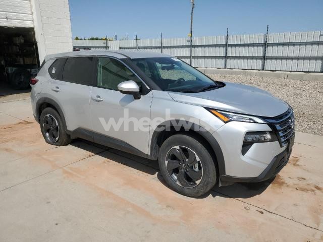 Photo 6 of 2025 NISSAN ROGUE SV (VIN 5N1BT3BB7SC828141)