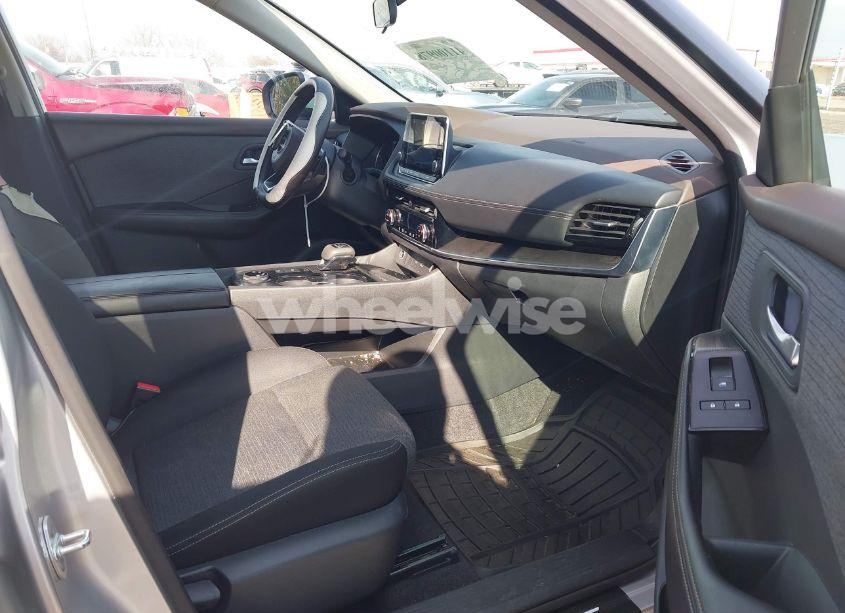 Photo 5 of 2022 Nissan Rogue SV INTELLIGENT AWD (VIN 5N1BT3BB8NC691456)