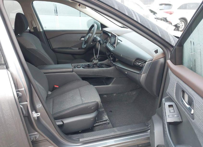 Photo 5 of 2022 Nissan Rogue SV INTELLIGENT AWD (VIN 5N1BT3BB8NC699198)