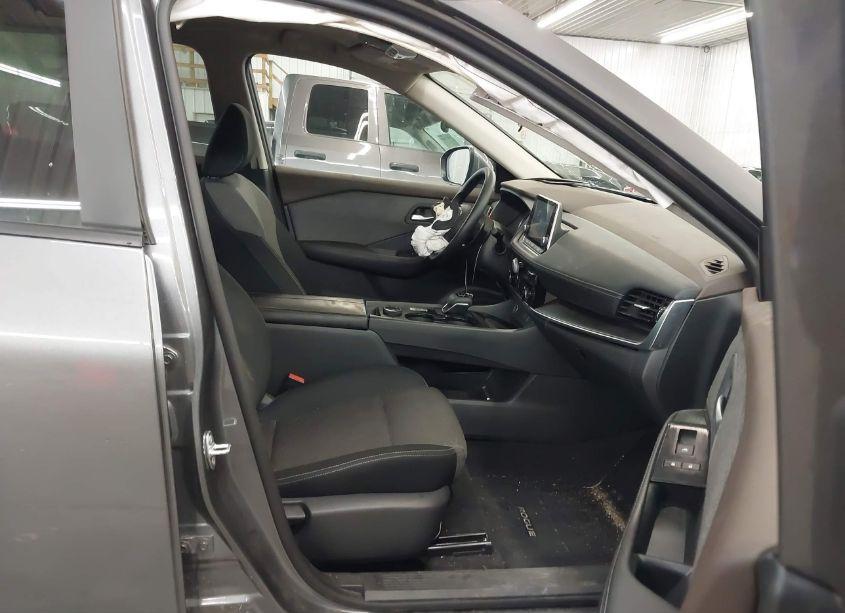 Photo 5 of 2023 Nissan Rogue SV INTELLIGENT AWD (VIN 5N1BT3BB8PC673820)