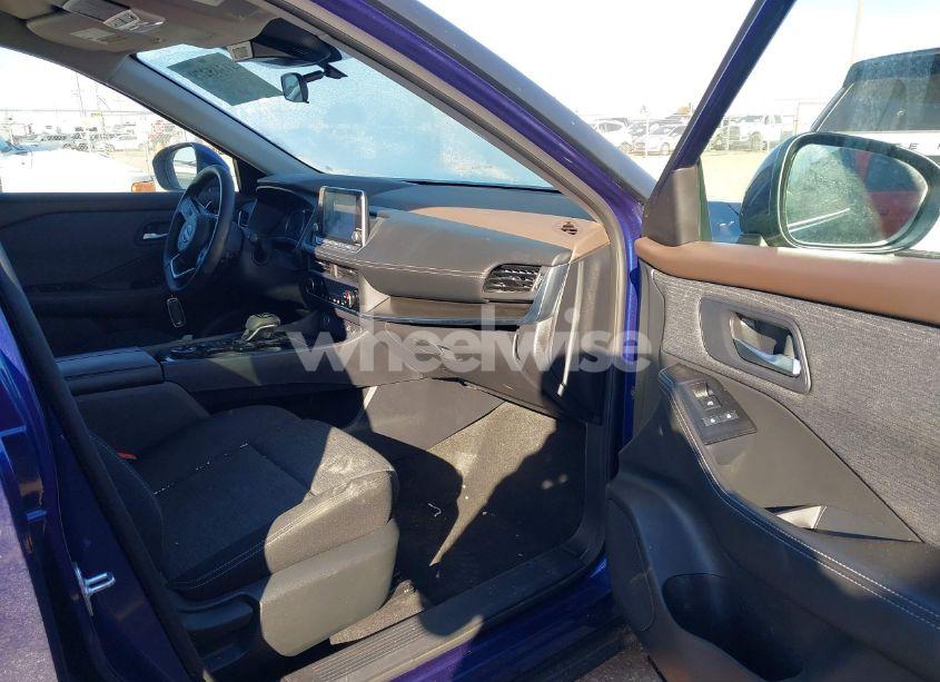 Photo 5 of 2023 Nissan Rogue SV INTELLIGENT AWD (VIN 5N1BT3BB8PC779765)