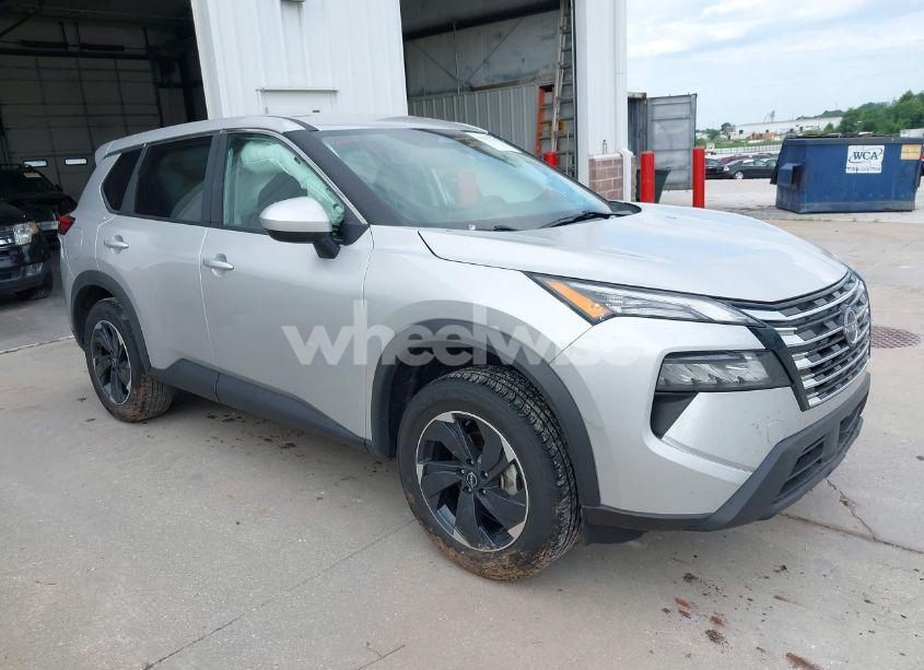 2024 Nissan Rogue SV INTELLIGENT AWD (VIN 5N1BT3BB8RC704549) main photo