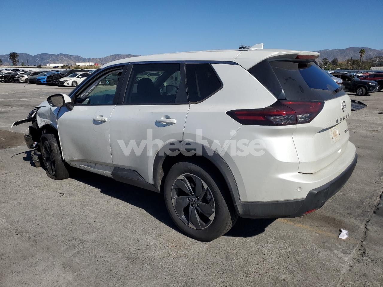 Photo 2 of 2024 NISSAN ROGUE SV (VIN 5N1BT3BB8RC754321)