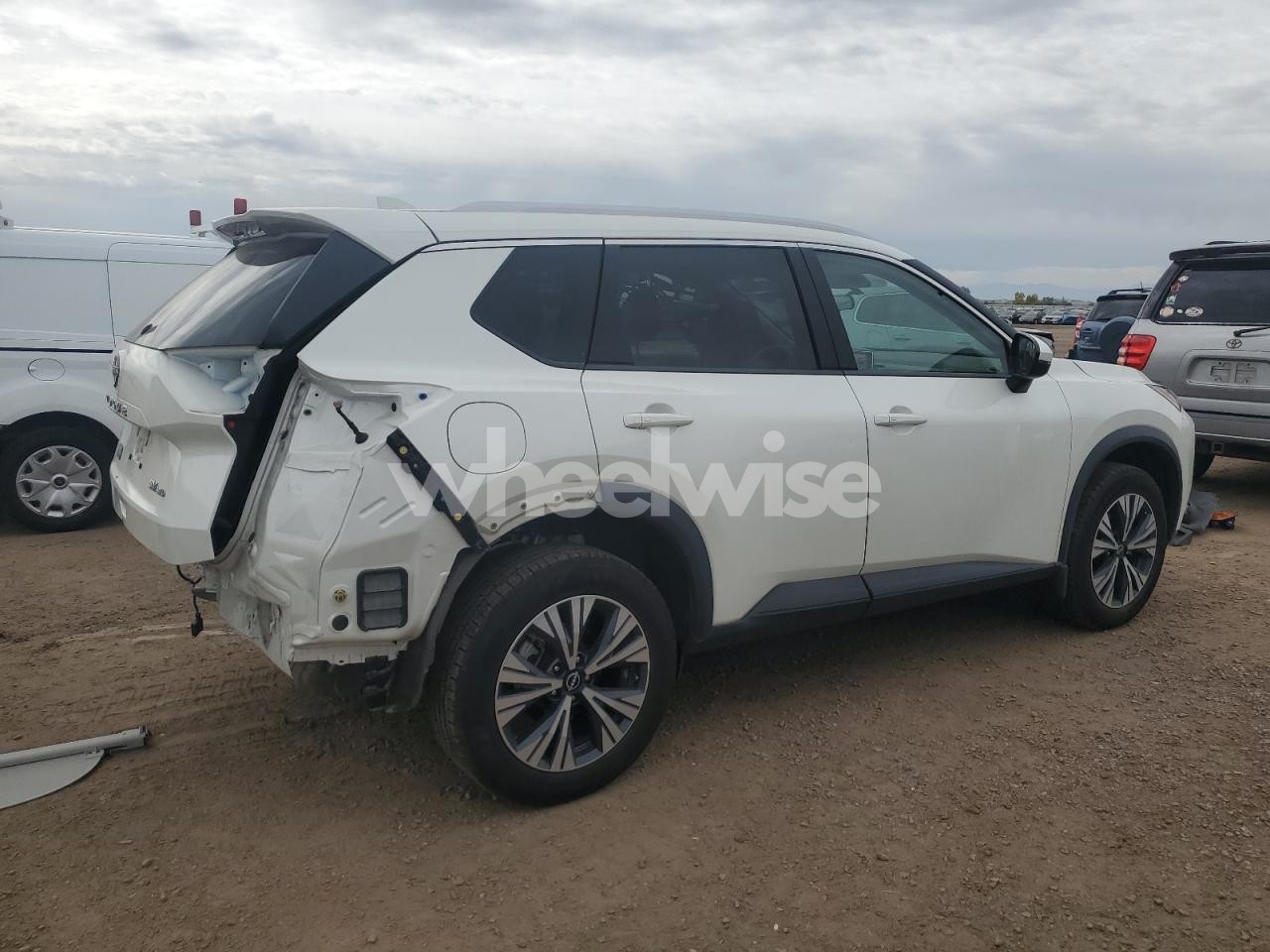 Photo 3 of 2023 NISSAN ROGUE SV (VIN 5N1BT3BB9PC685779)