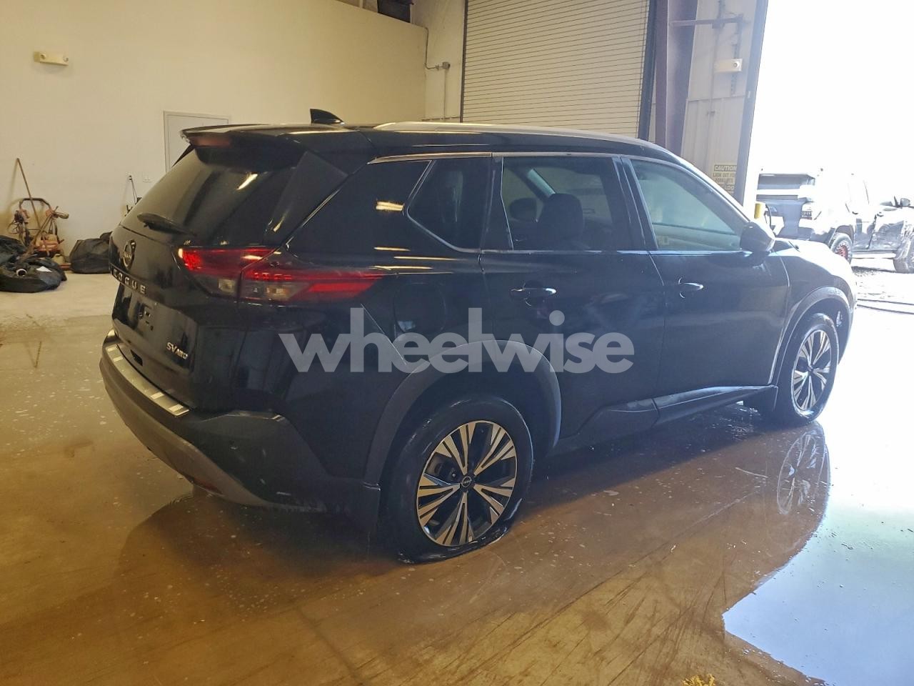 Photo 3 of 2023 NISSAN ROGUE SV (VIN 5N1BT3BB9PC736147)