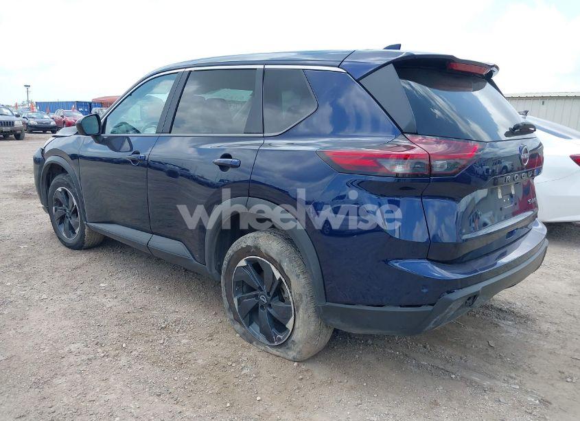 Photo 3 of 2024 Nissan Rogue SV INTELLIGENT AWD (VIN 5N1BT3BB9RC691245)