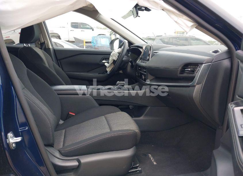 Photo 5 of 2024 Nissan Rogue SV INTELLIGENT AWD (VIN 5N1BT3BB9RC691245)