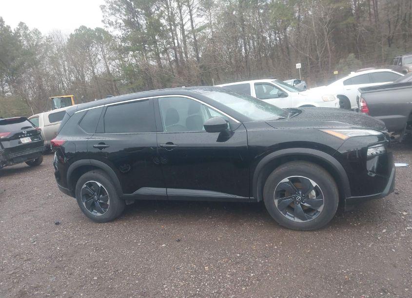 Photo 13 of 2024 Nissan Rogue SV INTELLIGENT AWD (VIN 5N1BT3BB9RC732893)