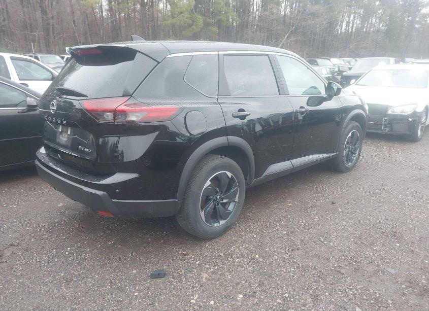 Photo 4 of 2024 Nissan Rogue SV INTELLIGENT AWD (VIN 5N1BT3BB9RC732893)