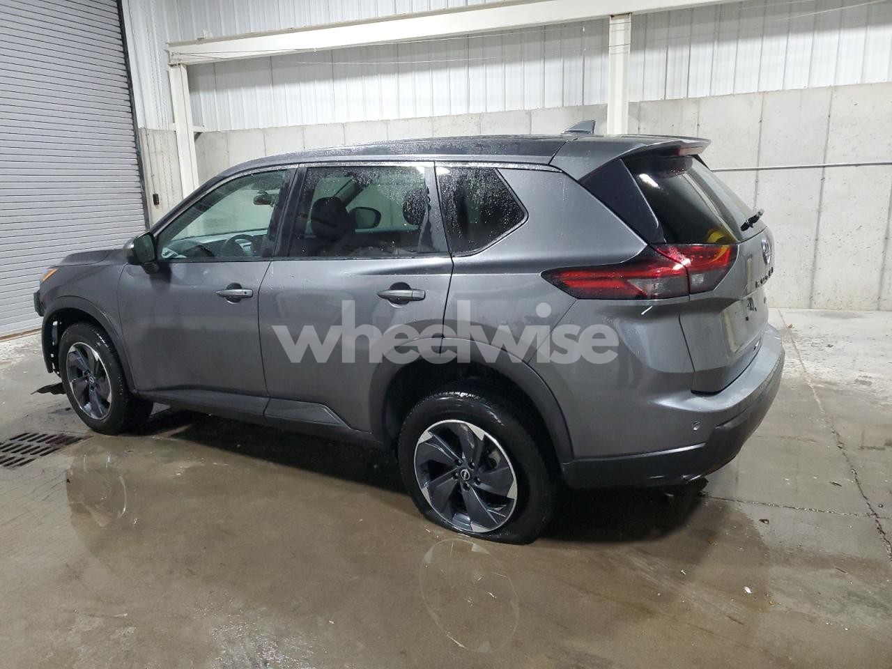 Photo 2 of 2025 NISSAN ROGUE SV (VIN 5N1BT3BB9SC769822)