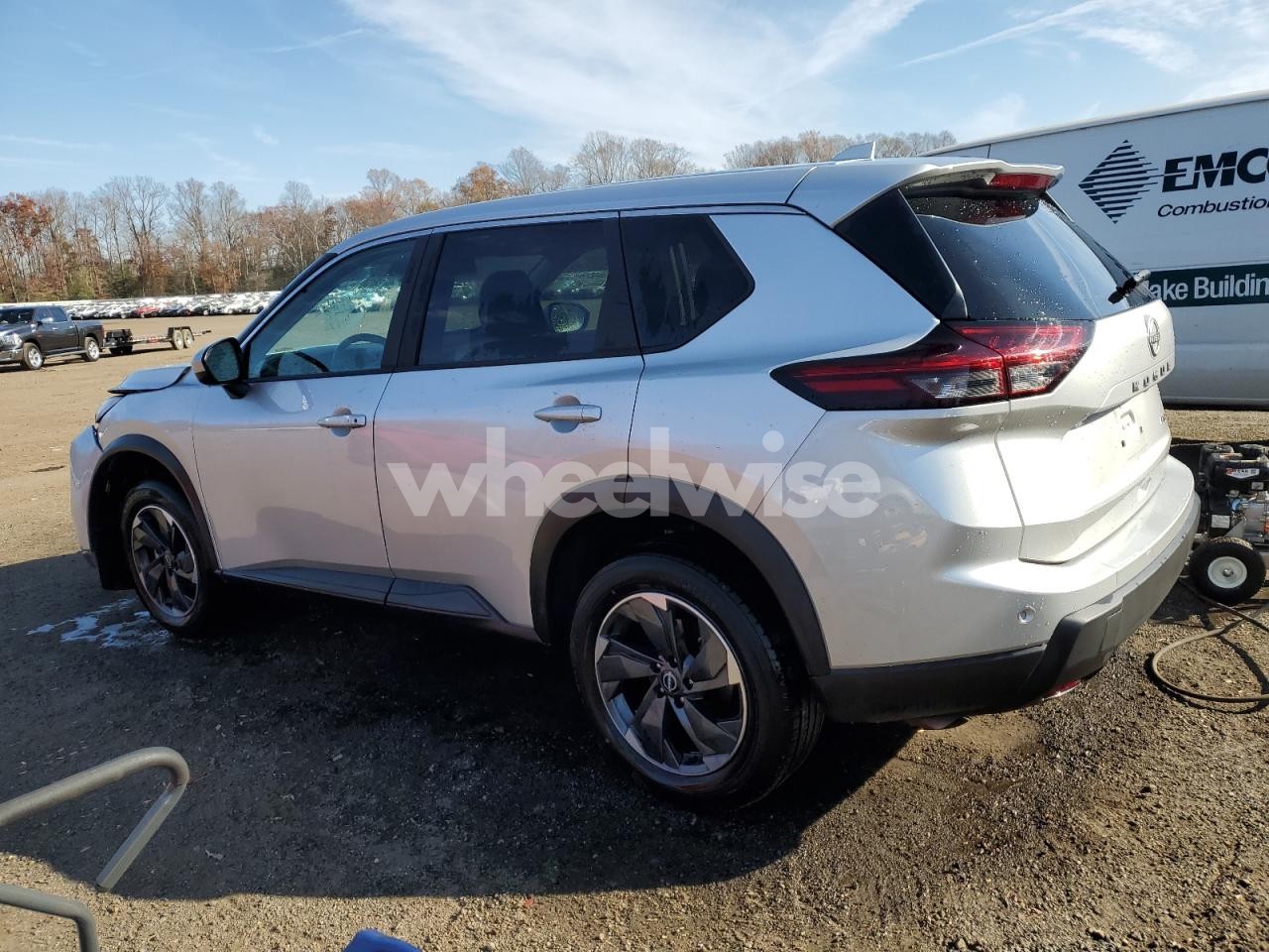Photo 2 of 2025 NISSAN ROGUE SV (VIN 5N1BT3BB9SC804505)