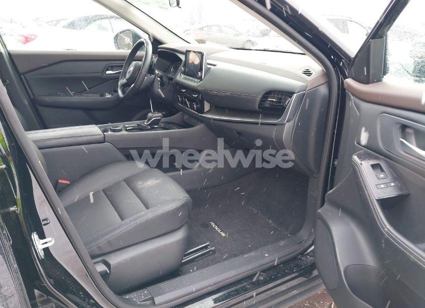 Photo 5 of 2023 Nissan Rogue SV INTELLIGENT AWD (VIN 5N1BT3BBXPC752308)