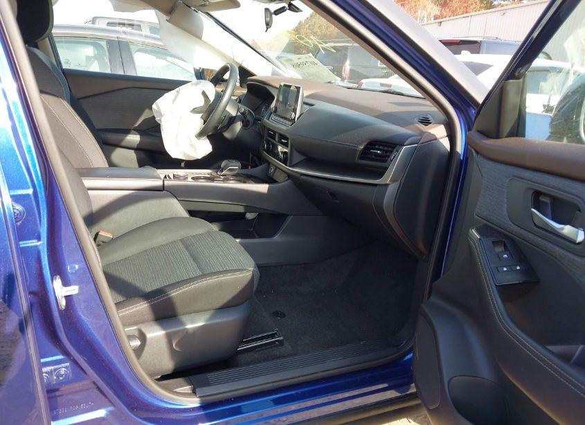 Photo 5 of 2023 Nissan Rogue SV INTELLIGENT AWD (VIN 5N1BT3BBXPC815567)