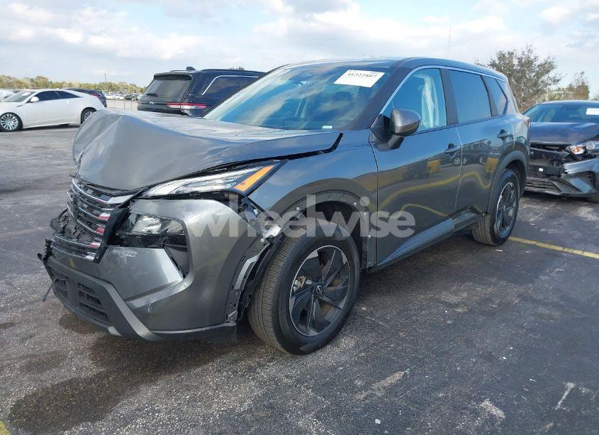 Photo 2 of 2024 Nissan Rogue SV INTELLIGENT AWD (VIN 5N1BT3BBXRC709994)