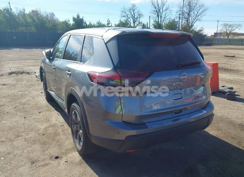 Photo 3 of 2024 Nissan Rogue SV INTELLIGENT AWD (VIN 5N1BT3BBXRC744244)