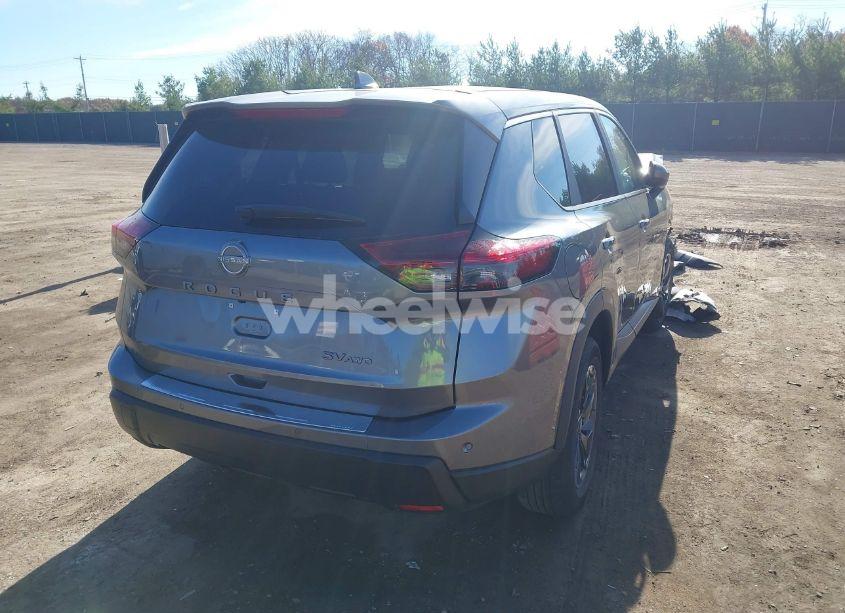Photo 4 of 2024 Nissan Rogue SV INTELLIGENT AWD (VIN 5N1BT3BBXRC744244)
