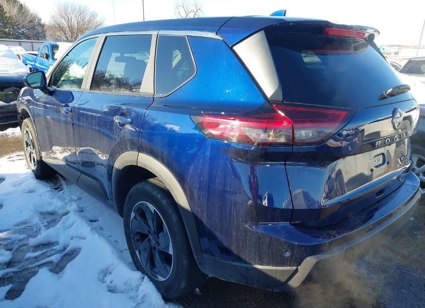 Photo 3 of 2024 Nissan Rogue SV INTELLIGENT AWD (VIN 5N1BT3BBXRC750674)