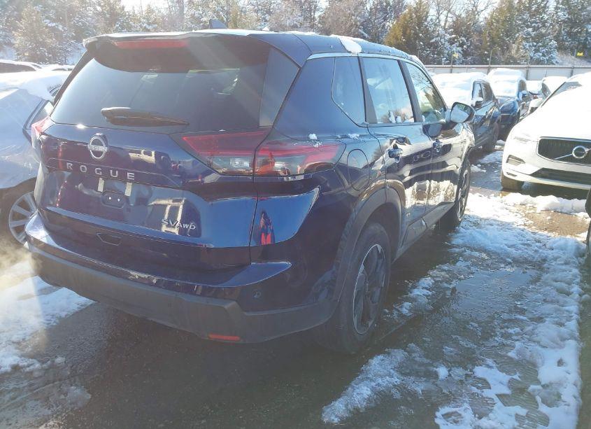 Photo 4 of 2024 Nissan Rogue SV INTELLIGENT AWD (VIN 5N1BT3BBXRC750674)