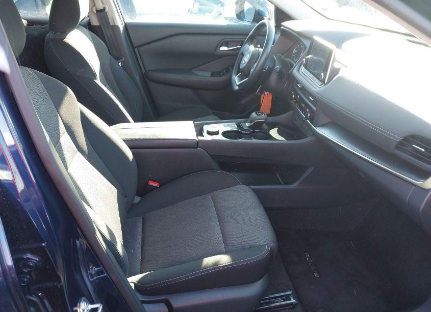 Photo 5 of 2024 Nissan Rogue SV INTELLIGENT AWD (VIN 5N1BT3BBXRC750674)