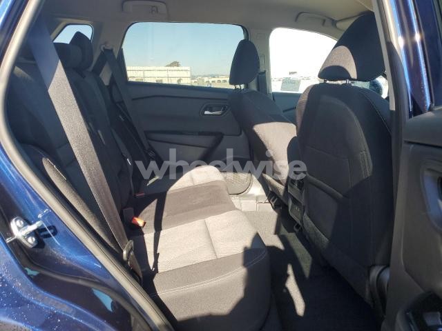 Photo 4 of 2025 NISSAN ROGUE SV (VIN 5N1BT3BBXSC828330)