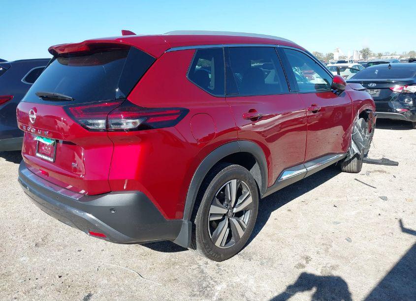 Photo 4 of 2023 Nissan Rogue SL FWD (VIN 5N1BT3CA0PC943418)