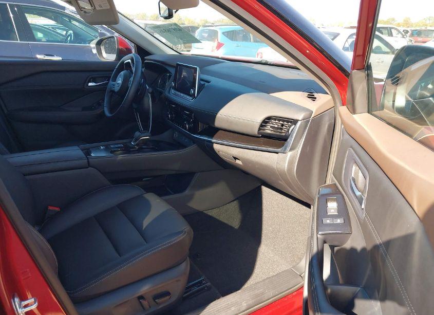 Photo 5 of 2023 Nissan Rogue SL FWD (VIN 5N1BT3CA0PC943418)