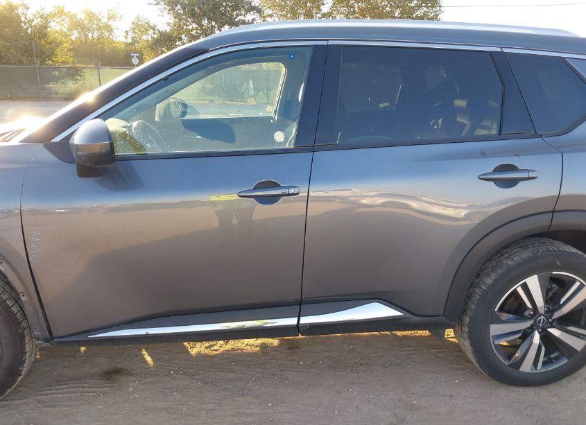 Photo 15 of 2023 Nissan Rogue SL FWD (VIN 5N1BT3CA1PC785641)