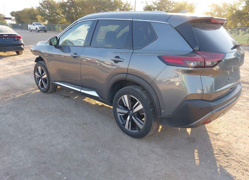 Photo 3 of 2023 Nissan Rogue SL FWD (VIN 5N1BT3CA1PC785641)
