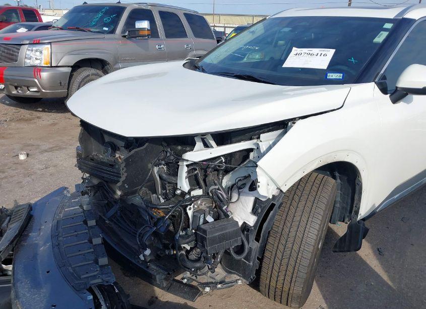 Photo 6 of 2023 Nissan Rogue SL FWD (VIN 5N1BT3CA1PC817956)