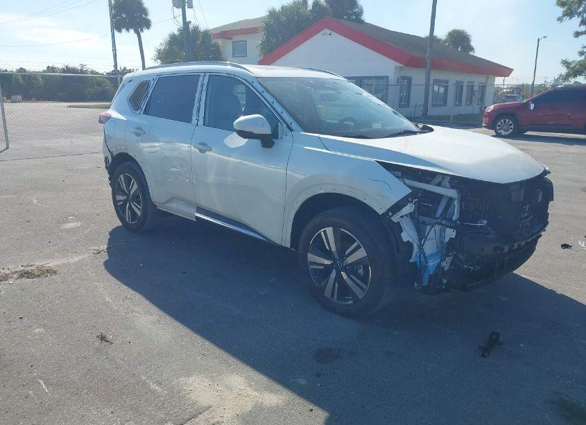 2023 Nissan Rogue SL FWD (VIN 5N1BT3CA2PC927835) main photo