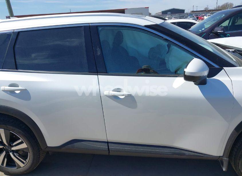 Photo 13 of 2024 Nissan Rogue SL FWD (VIN 5N1BT3CA2RC720705)