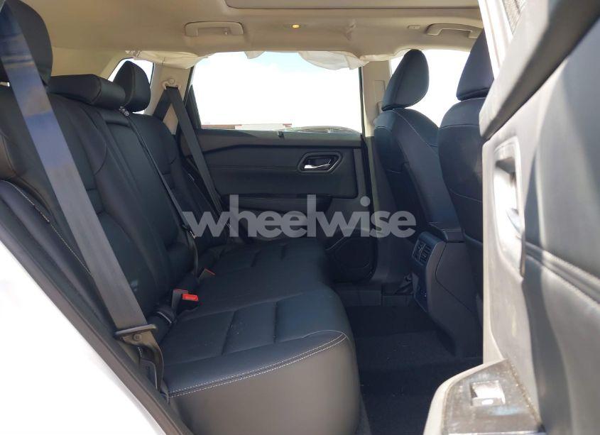 Photo 8 of 2024 Nissan Rogue SL FWD (VIN 5N1BT3CA2RC720705)