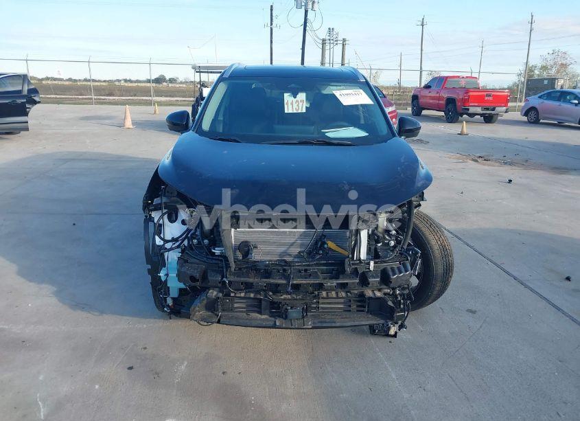 Photo 11 of 2024 Nissan Rogue SL FWD (VIN 5N1BT3CA2RC757642)