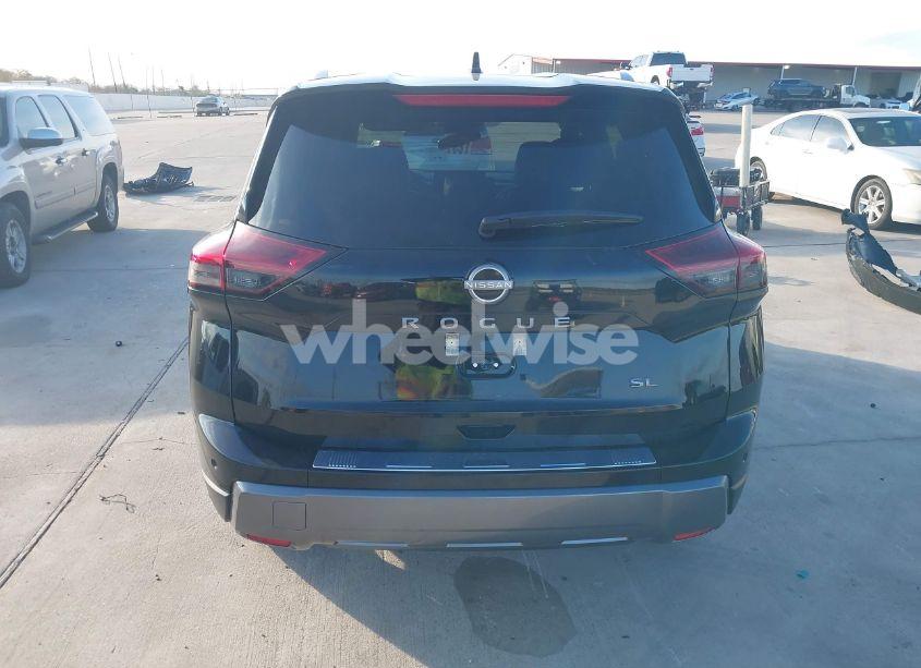 Photo 15 of 2024 Nissan Rogue SL FWD (VIN 5N1BT3CA2RC757642)