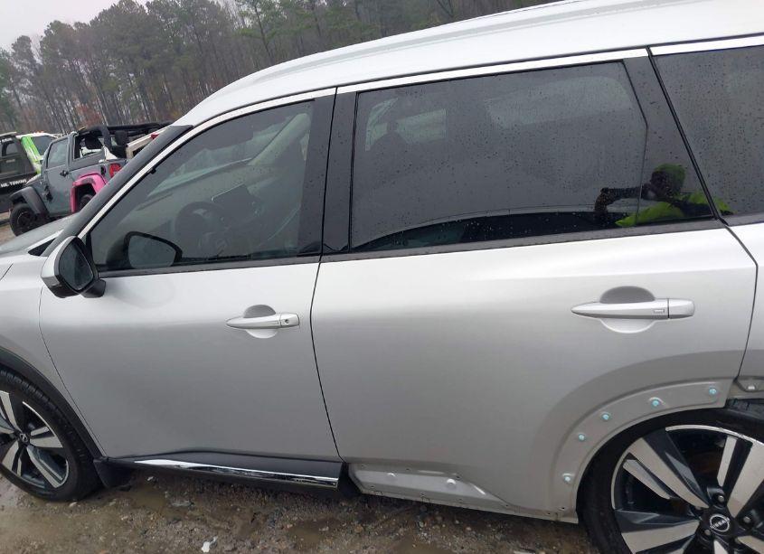 Photo 15 of 2022 Nissan Rogue SL FWD (VIN 5N1BT3CA3NC699700)