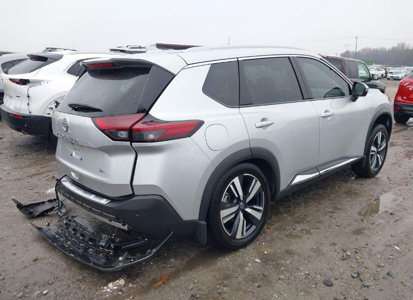 Photo 4 of 2022 Nissan Rogue SL FWD (VIN 5N1BT3CA3NC699700)