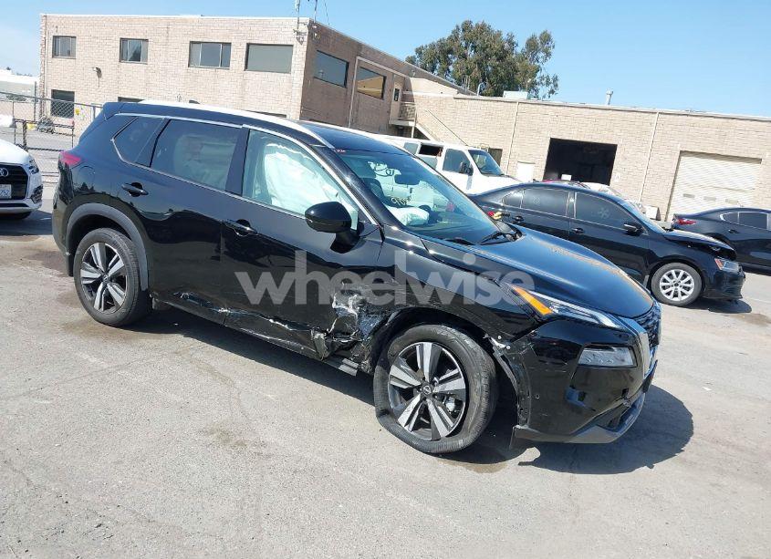 2022 Nissan Rogue SL FWD (VIN 5N1BT3CA4NC695090) main photo