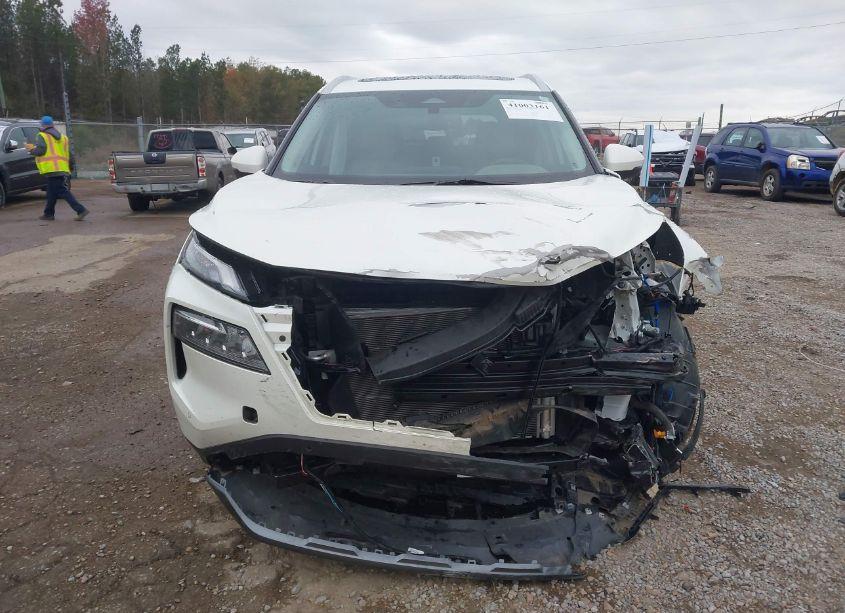 Photo 12 of 2023 Nissan Rogue SL FWD (VIN 5N1BT3CA4PC843290)