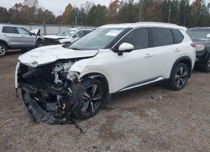 Photo 2 of 2023 Nissan Rogue SL FWD (VIN 5N1BT3CA4PC843290)