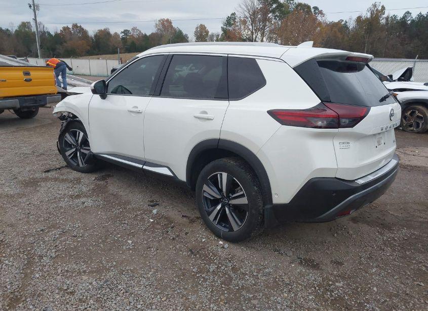 Photo 3 of 2023 Nissan Rogue SL FWD (VIN 5N1BT3CA4PC843290)