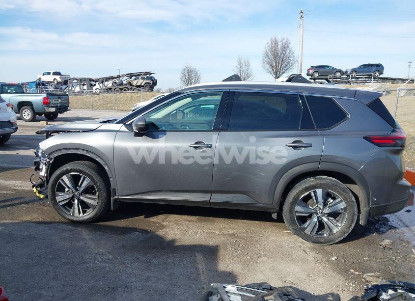 Photo 15 of 2024 Nissan Rogue SL FWD (VIN 5N1BT3CA4RC743967)