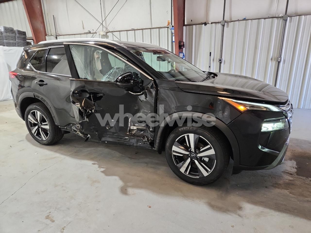 Photo 4 of 2026 NISSAN ROGUE SL (VIN 5N1BT3CA4TC702469)