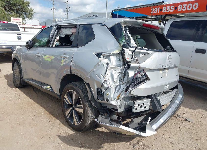 Photo 18 of 2022 Nissan Rogue SL FWD (VIN 5N1BT3CA5NC731630)