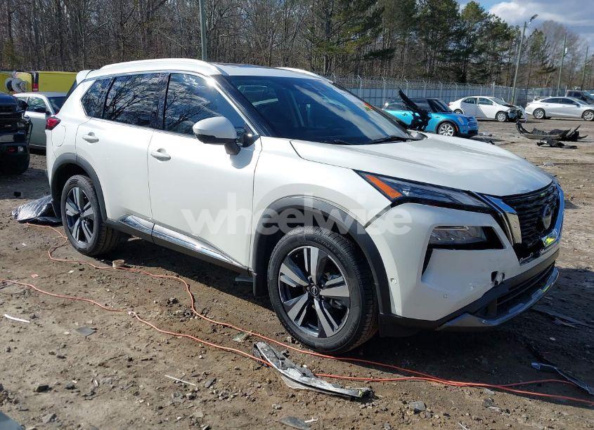 2023 Nissan Rogue SL FWD (VIN 5N1BT3CA5PC751573) main photo