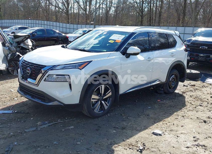 Photo 2 of 2023 Nissan Rogue SL FWD (VIN 5N1BT3CA5PC751573)