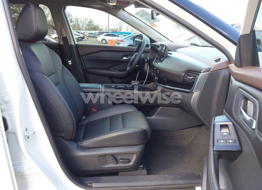 Photo 5 of 2023 Nissan Rogue SL FWD (VIN 5N1BT3CA5PC751573)