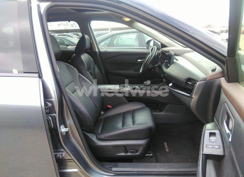 Photo 5 of 2023 Nissan Rogue SL FWD (VIN 5N1BT3CA5PC798019)